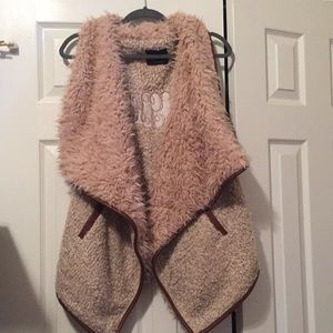 Love tree Sherpa faux fur vest large